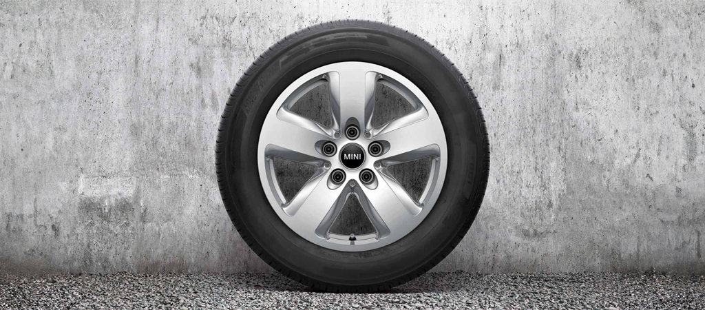15% off on Select In-stock MINI Winter Wheel & Tire Packages 