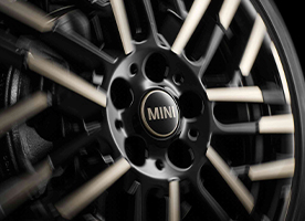 15% Off Wheel Repair While Your Tires Are in Storage